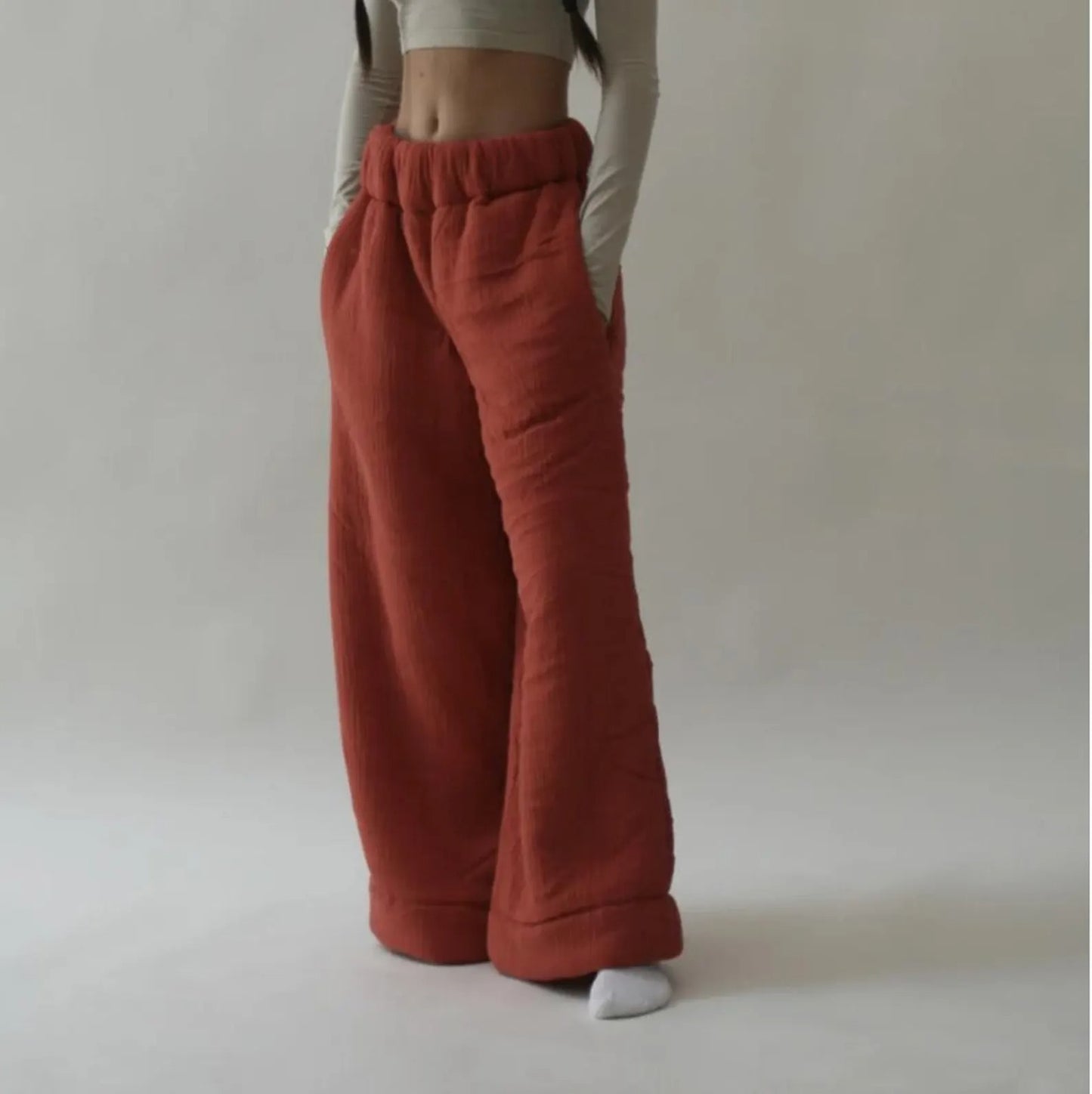 Pantaloni larghi casual da donna in stile street fashion, tinta unita