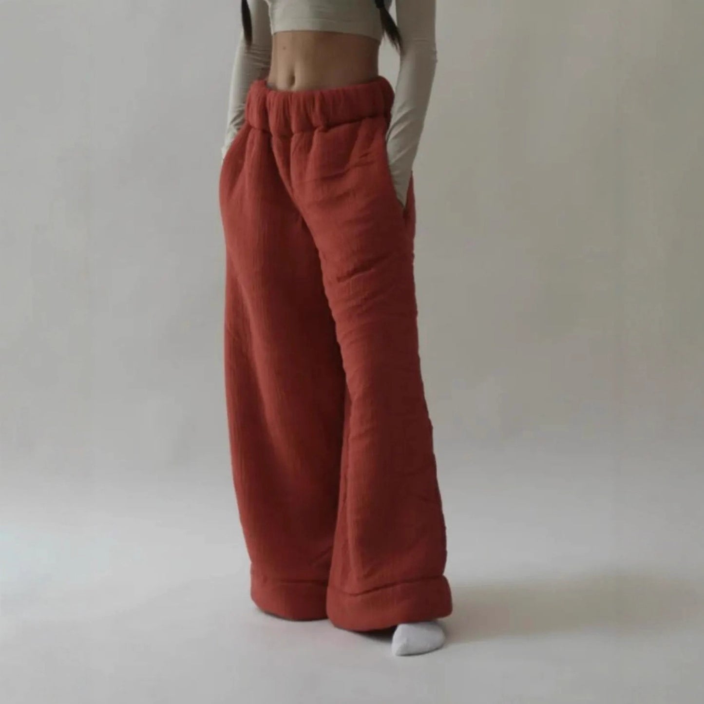 Pantaloni larghi casual da donna in stile street fashion, tinta unita
