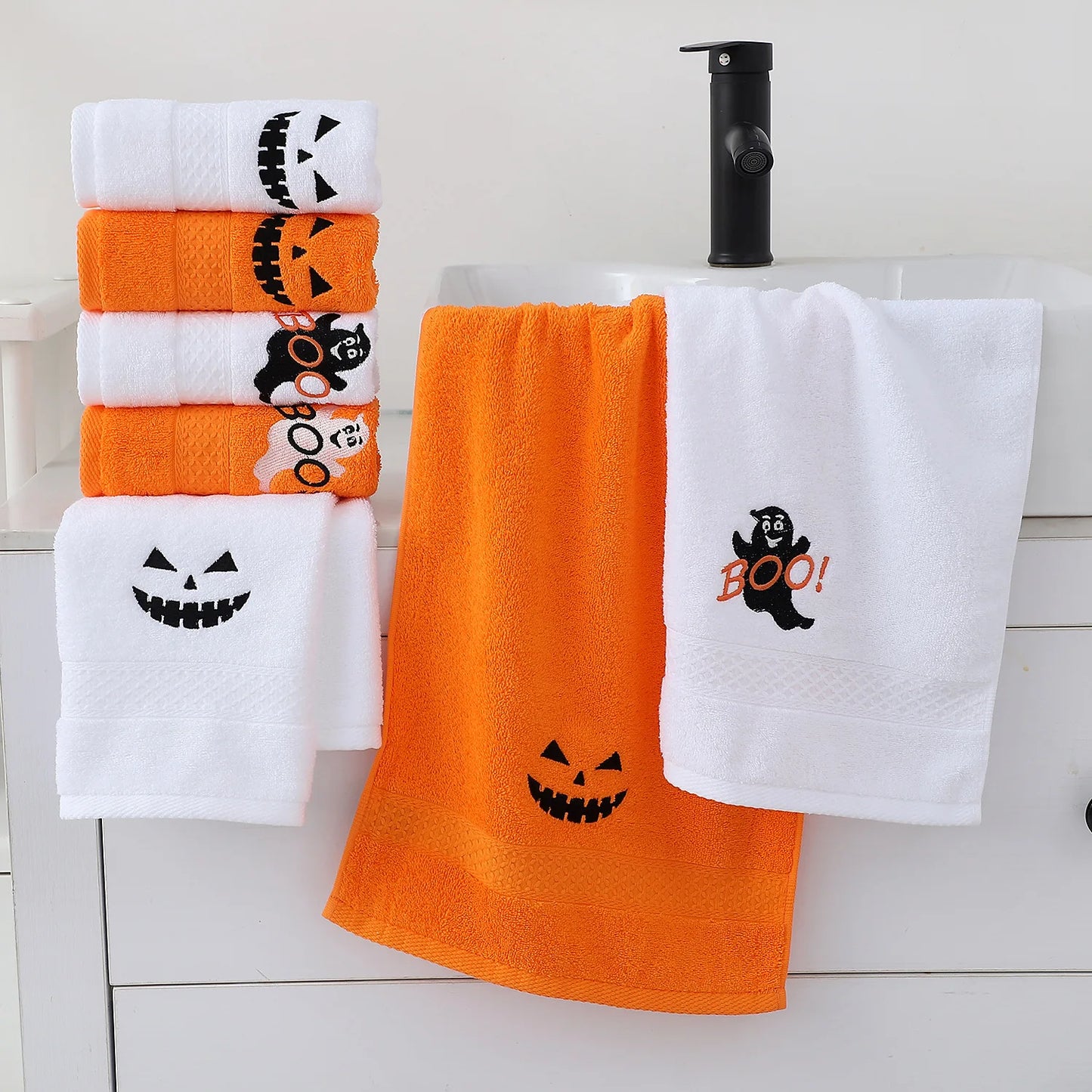 Set di 3 asciugamani in cotone ricamato per Halloween, delicati sulla pelle, morbidi, altamente assorbenti, per lavarsi il viso, per fare il bagno e per viaggiare.